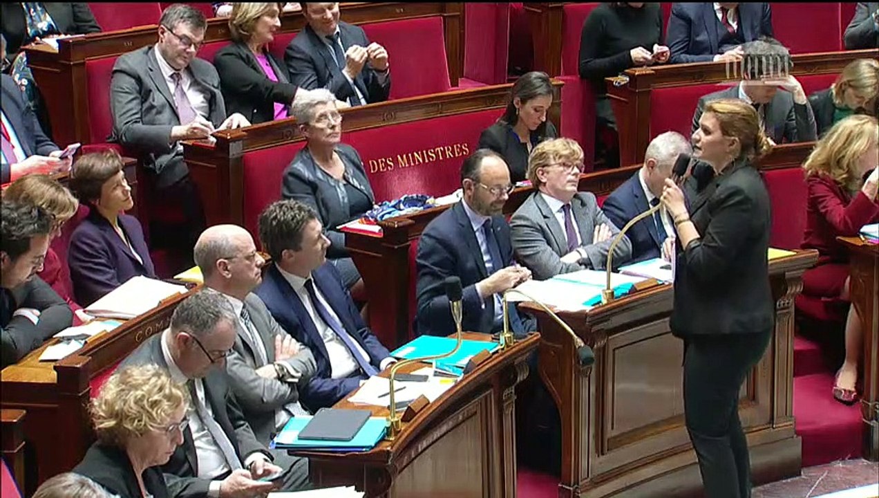 1ère séance : Questions au Gouvernement ; Débat sur les effets des aides fiscales du secteur du logement sur l'évolution des prix du foncier ; Débat sur la réduction drastique du nombre d'emplois aidés - Mercredi 6 mars 2019