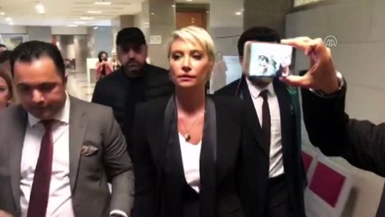 Şarkıcı Sıla Gençoğlu adliyeye geldi - İSTANBUL