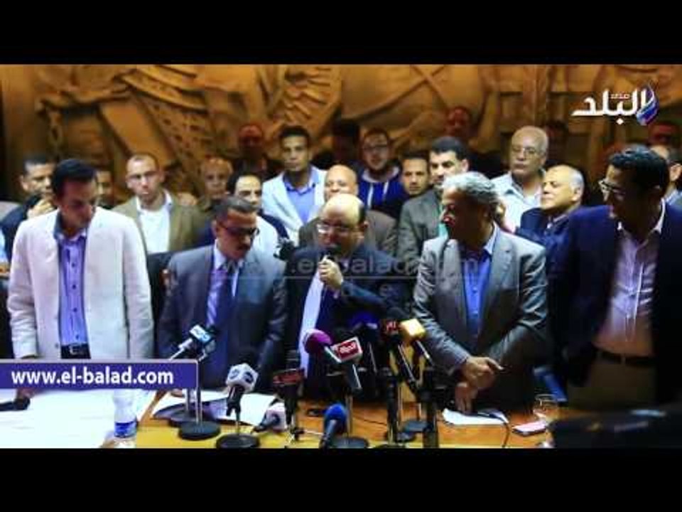 أنصار قلاش يواصلون احتفالاتهم بفوزه بمنصب نقيب...