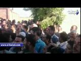 الألاف من أهالى قرية النحارية يشيعون جثمان 