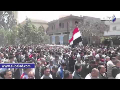 الاف المواطنون بمنية النصر يشيعون جنازة شهيد الشيخ زويد