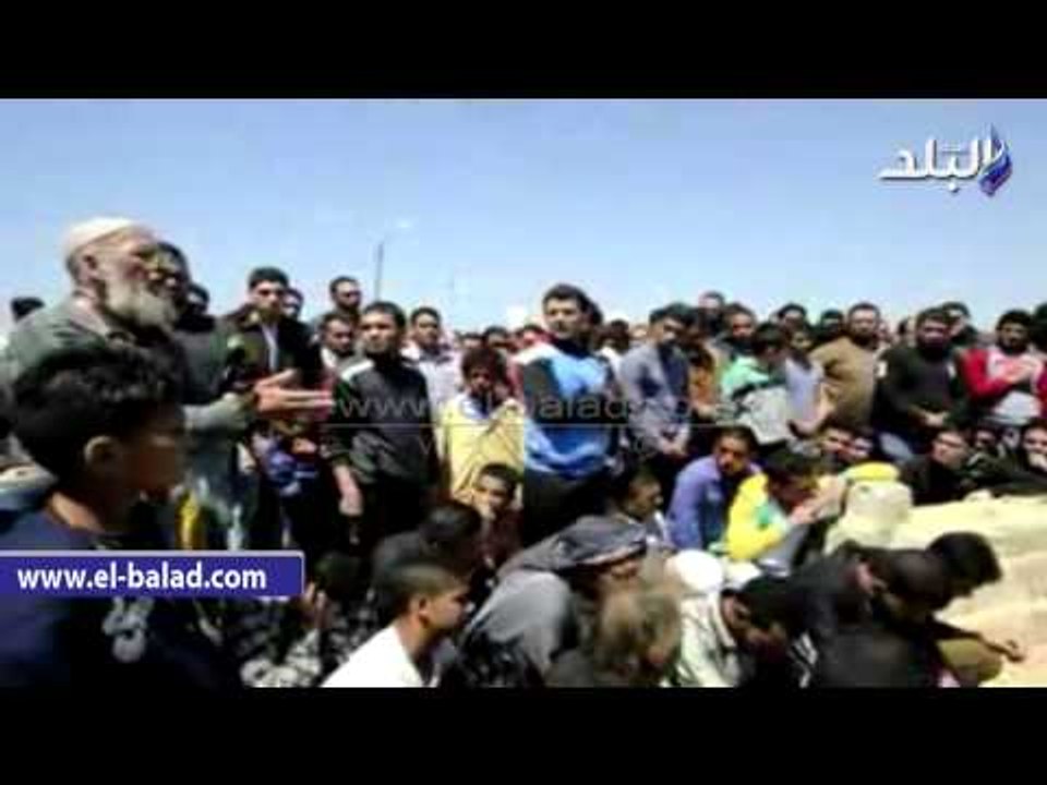 أهالى العريش يشيعون جثمان شهيد الشرطة بحضور محافظ شمال سيناء