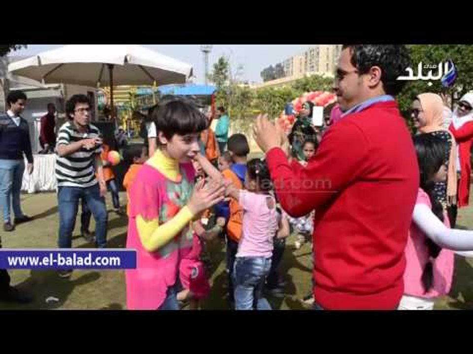 منشية بكرى ترسم البسمة على وجوه الأيتام