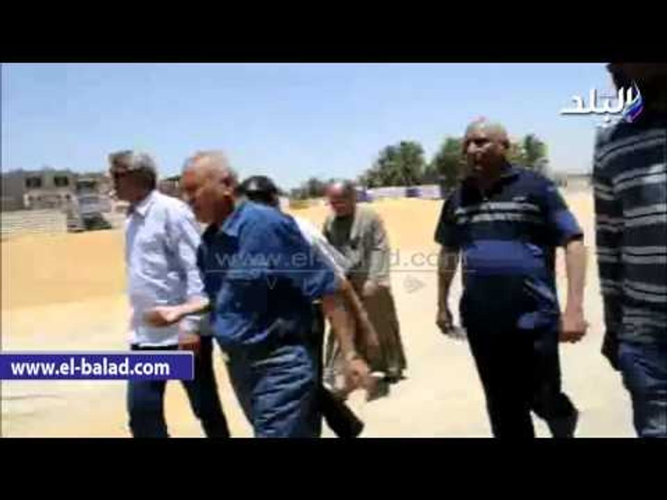رئيس مدينة اسنا يتابع توريد القمح للمطحن بجنوب الاقصر