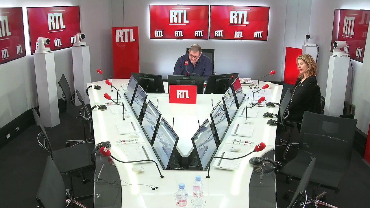 Manchester United a "profité des erreurs" du PSG, dit Bixente Lizarazu sur RTL