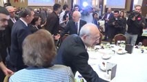 Kılıçdaroğlu, Muhtarlarla Bir Araya Geldi