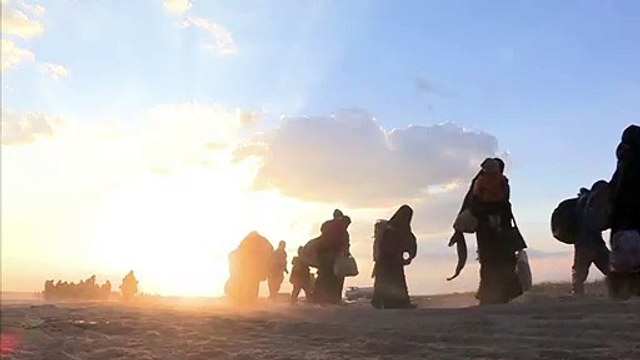 خروج مزيد من المحاصرين من آخر جيب لتنظيم الدولة الإسلامية في شرق سوريا