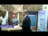 محافظ قنا يفتتح مكتب خدمة المواطنين بمديرية الصحة