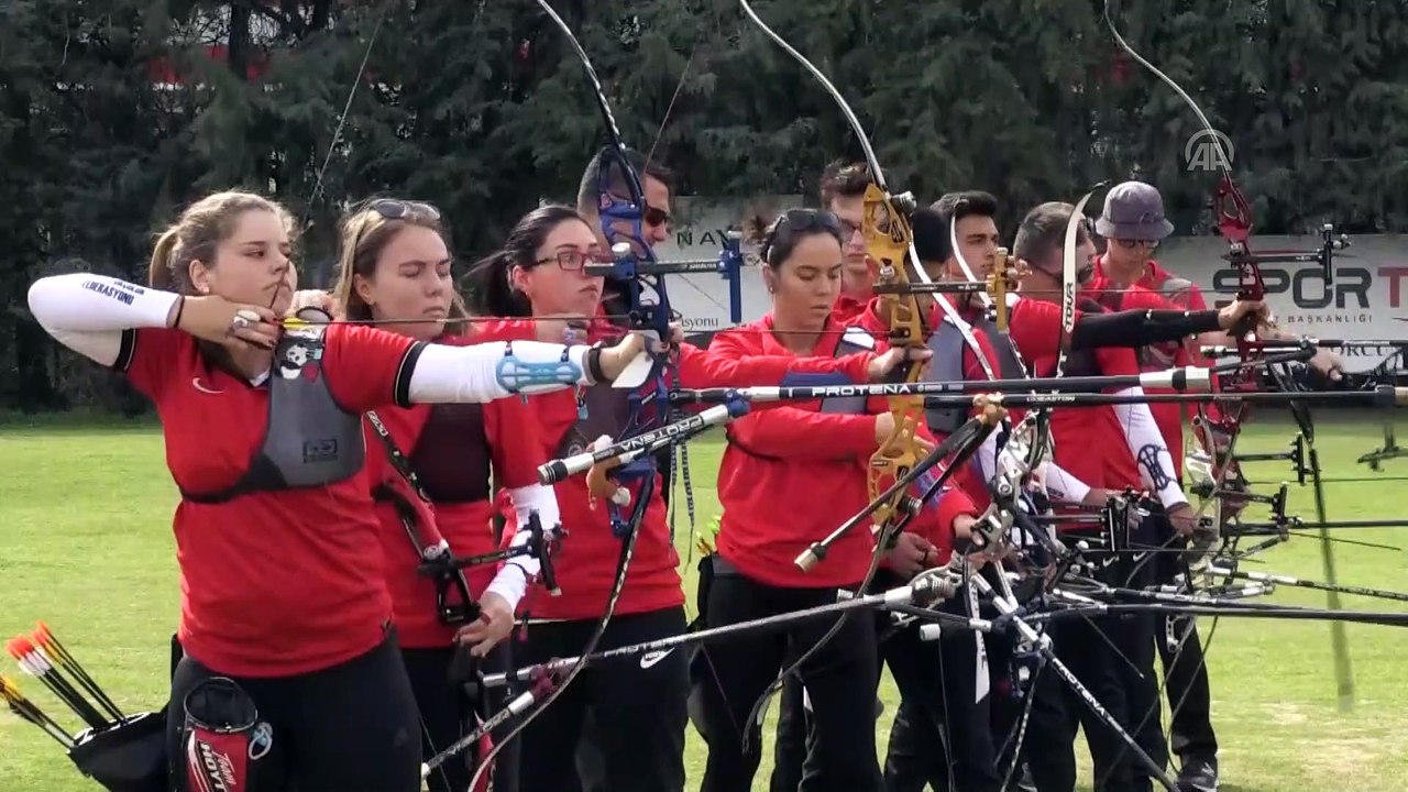 'Türk kadını hedefi 12'den vurur' - ANTALYA
