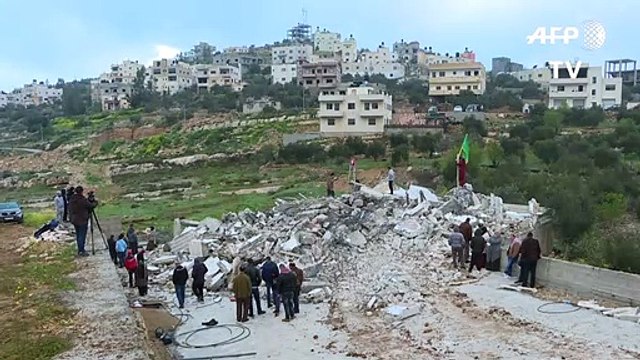 اسرائيل تهدم منزل فلسطيني متهم بقتل جنديين إسرائيليين