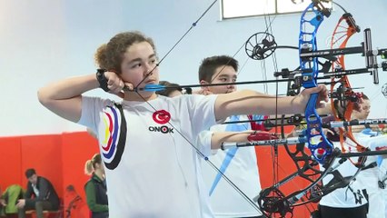 Ev hanımlığından kulüp başkanlığına (1) - ANKARA