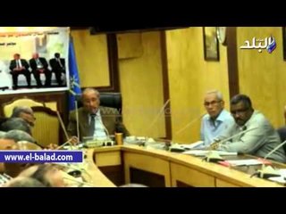 محافظ أسوان : استكمال مشروع الصرف الصحي لقرية أبو الريش عقب توقفه منذ ثورة يناير