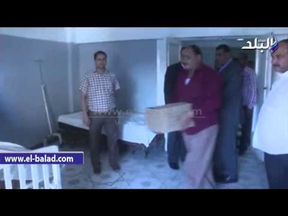 محافظ الفيوم يوزع 250 كرتونة مواد غذائية على ال...
