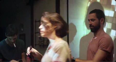 Tráiler "El increíble finde menguante", dirigida por Jon Mikel Caballero y protagonizada por Irina del Río, Adam Quintero y Nadia de Santiago.