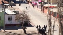 Konya Konya'da Komşular Arasındaki Taşlı Kavga Bugün de Sürdü