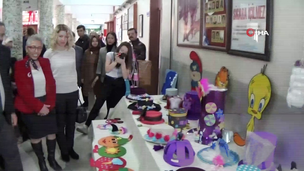 Öğrenciler atıkları sanat eserine dönüştürdü