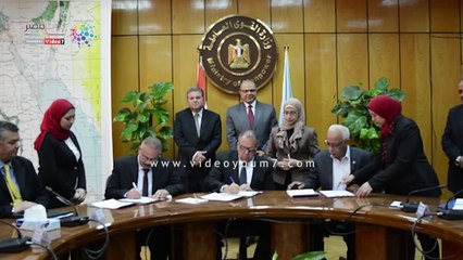 توقيع اتفاقية نهاية خدمة عمال القومية للأسمنت