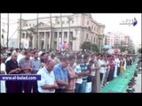 المئات يؤدون صلاة العيد بمسجد القائد إبراهيم في الإسكندرية