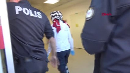 Konya Konya'da Komşular Arasındaki Taşlı Kavga Bugün de Sürdü