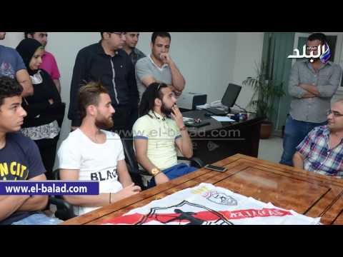 لاعبو الزمالك يحتفلون بالتتويج بالدورى فى صدى البلد