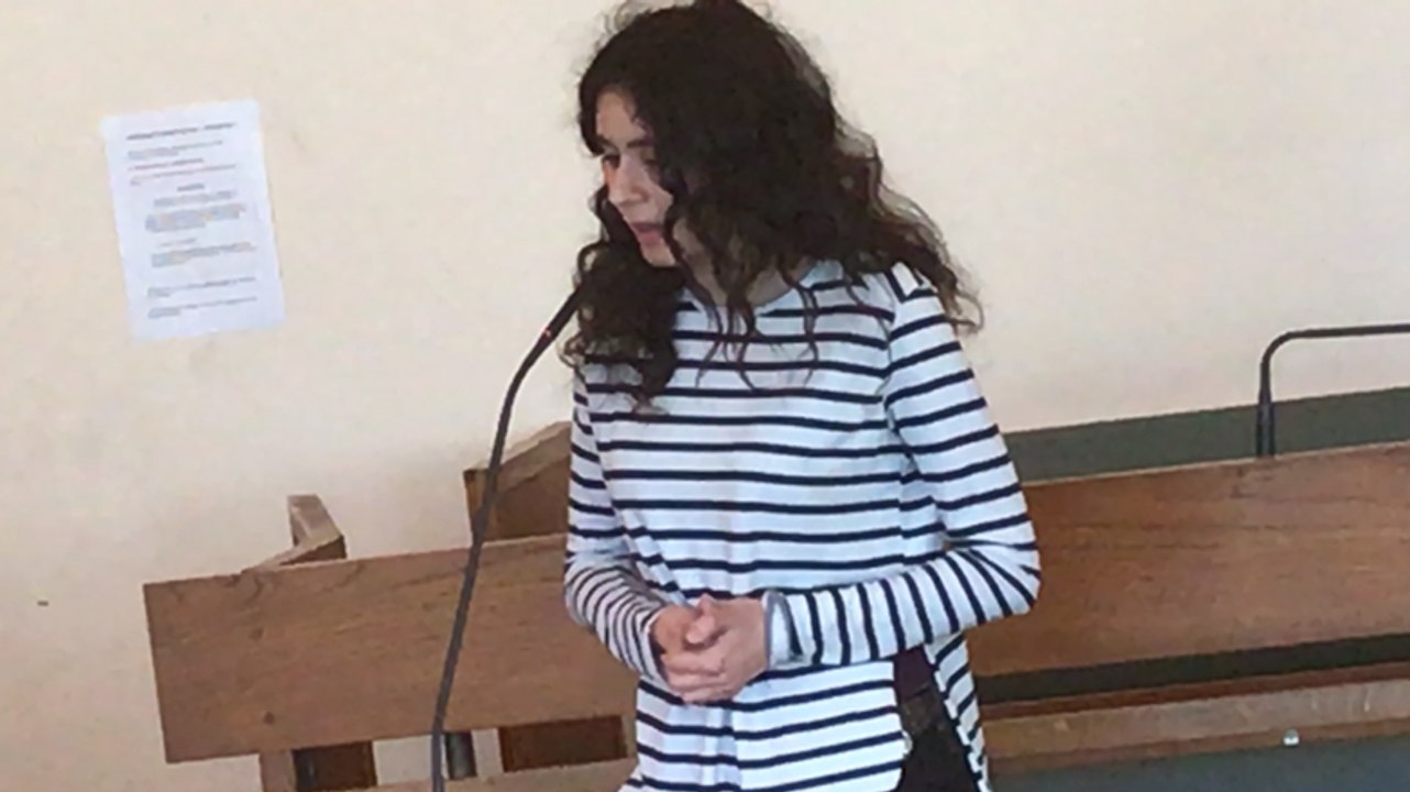 Sentiers de la Mémoire : une lycéenne serbe plaide au tribunal pour la liberté d’informer