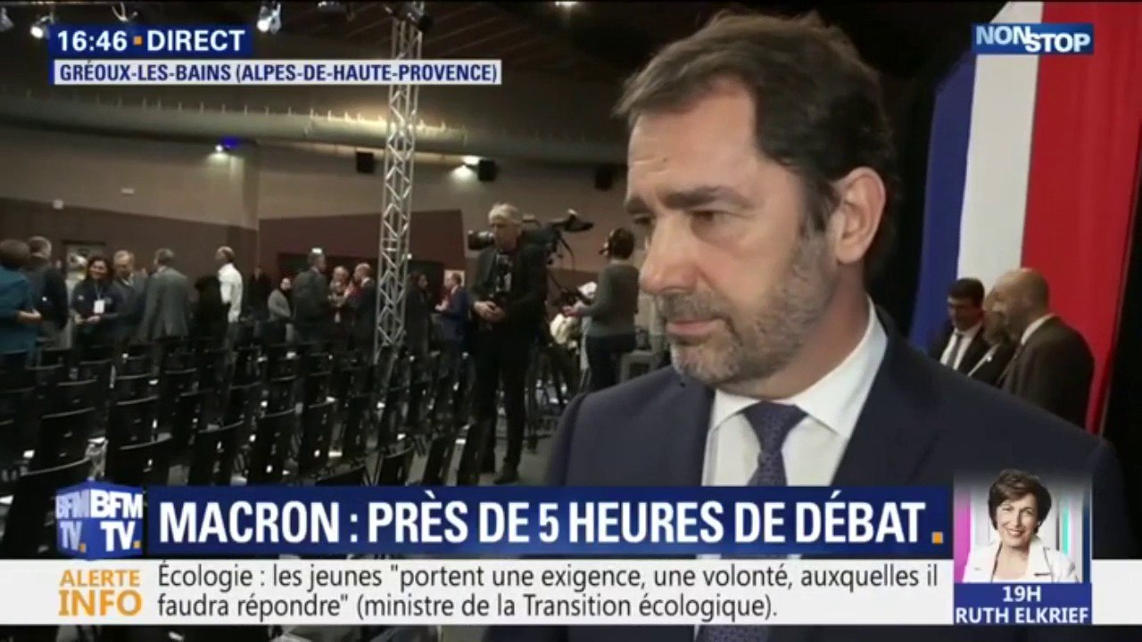 Christophe Castaner: "Un policier blessé, comme un gilet jaune, c'est toujours un blessé de trop"
