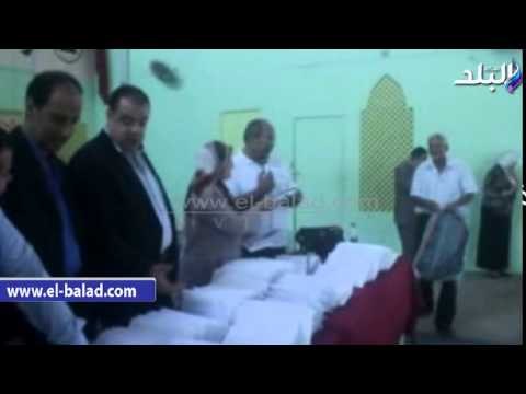 محافظ الفيوم يسلم تأشيرات حجاج الجمعيات الأهلية