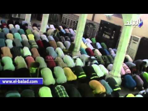 المئات يؤدون صلاة العيد بـ«عمر مكرم» في ميدان التحرير
