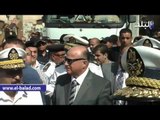 مدير أمن القاهرة يشرف على حملة إزالة الباعة الجائلين من مترو حلوان