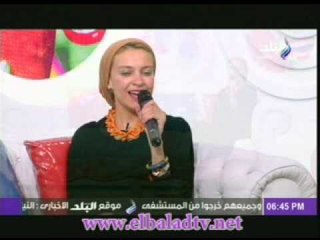 المطربة مي عبد العزيز واغنية i love you mama