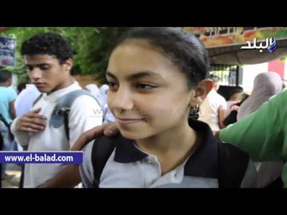 طالبات عن أول يوم دراسة : "يوم ممتع واستلمنا ال...