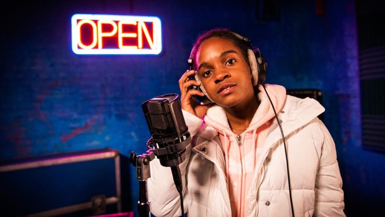 Koffee "Toast" (Live Performance) | Open Mic