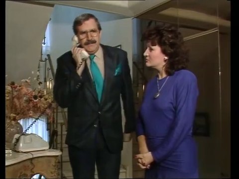 BLACK & WHITE MYRON __ '''ΚΥΡΙΕ ΚΑΘΗΓΗΤΑ,ΠΟΥ ΚΟΙΜΗΘΗΚΑΤΕ ΧΘΕΣ?'''΄ (1ο)