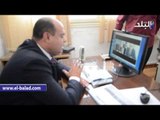 #صدى_البلد | وزير التنمية المحلية يتابع عبر الفيديو كونفرانس سير الانتخابات بمطروح