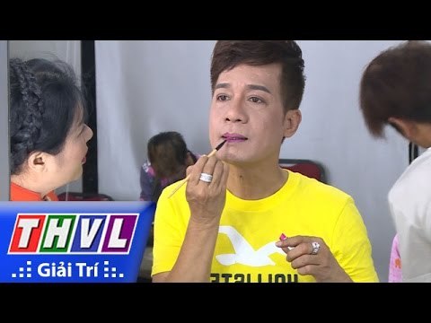 THVL | Cười xuyên Việt - Tiếu lâm hội: Nghệ sĩ Minh Nhí tự đánh son trong hậu trường