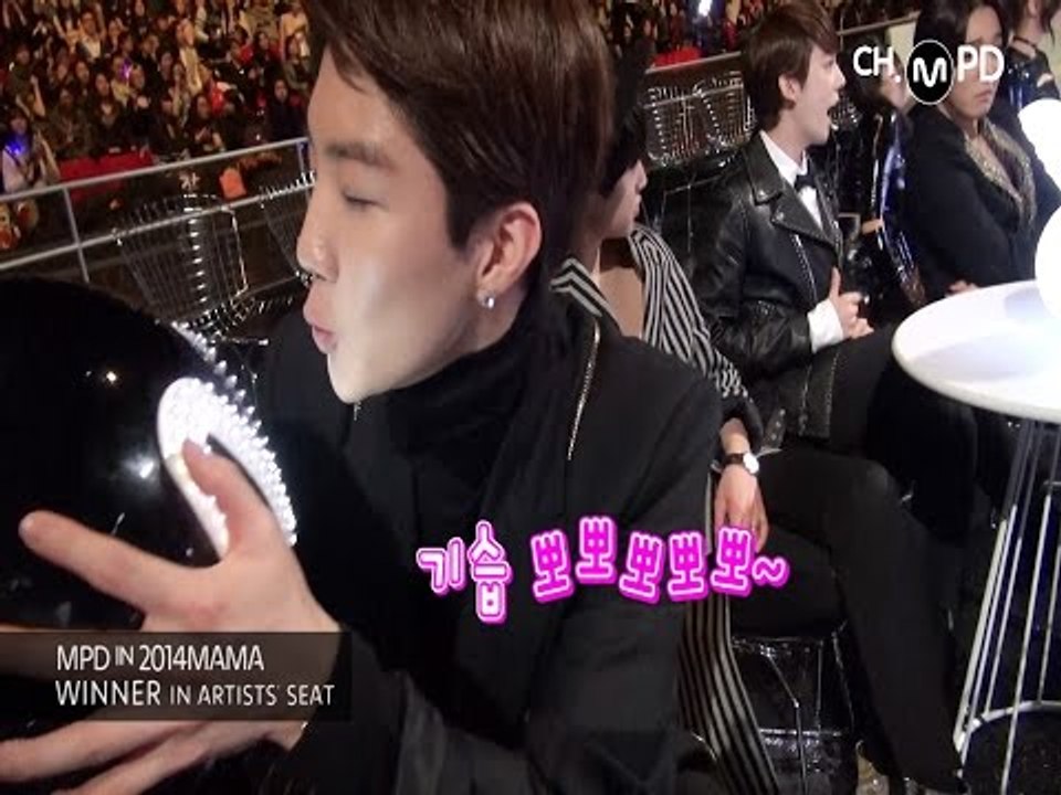 [MPD in 2014MAMA] 141203 WINNER in Artists's seat~ 신인상 수상을 축하!!