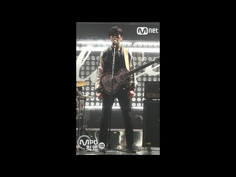 [MPD직캠] 씨엔블루 정용화 직캠 신데렐라 Cinderella JUNG YONG HWA Fancam @엠카운트다운_150917