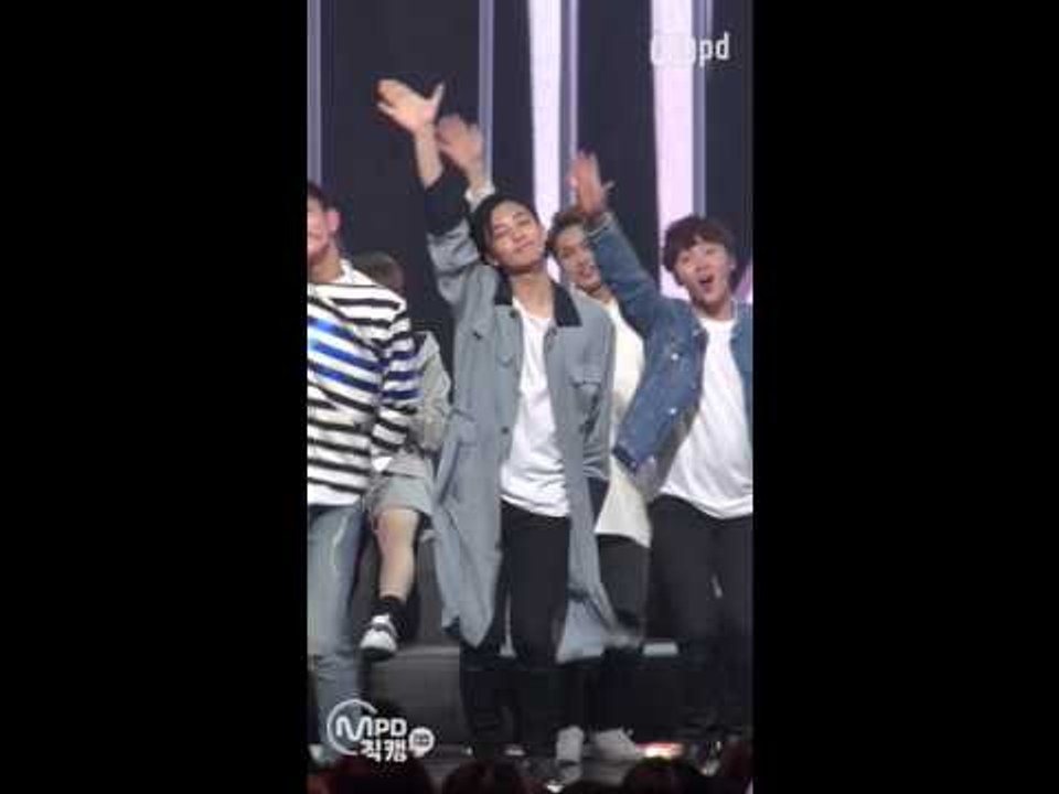 [MPD직캠] 세븐틴 정한 직캠 예쁘다 Pretty U Seventeen Jeong Han Fancam @엠카운트다운_160428