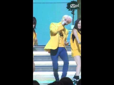 [MPD직캠] 종현 직캠 좋아 She is Jong Hyun Fancam @엠카운트다운_160526