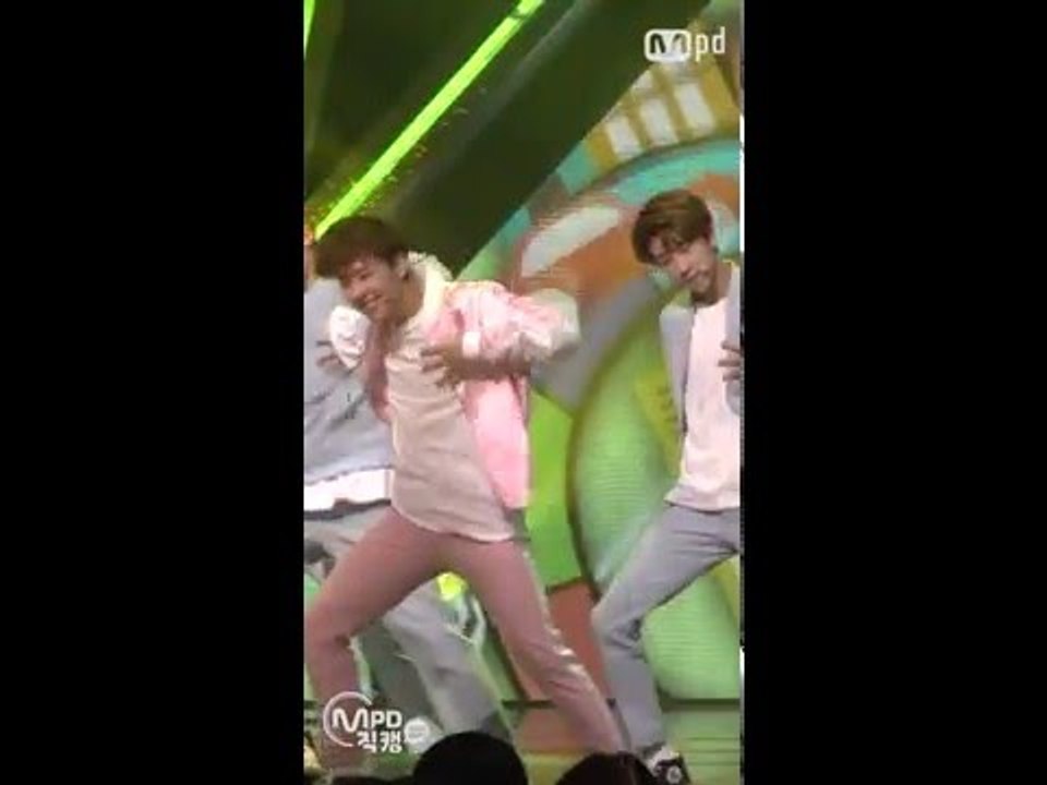 [MPD직캠] 세븐틴 호시 직캠 예쁘다 Pretty U Seventeen Hoshi...