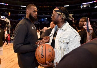 2 Chainz Gives Lebron James His Chain After Record-Breaking Night