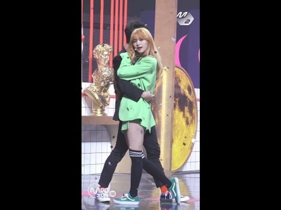 [MPD직캠] 이엑스아이디 정화 직캠 낮보다는 밤 Night Rather Than Day EXID JEONGHWA Fancam @엠카운트다운_170413