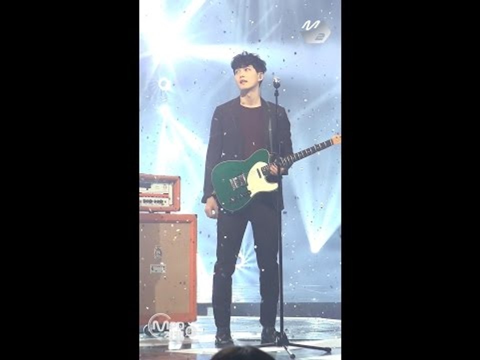 [MPD직캠] 씨엔블루 이종현 직캠 헷갈리게 Between Us CNBLUE Lee Jong Hyun Fancam @엠카운트다운_170323