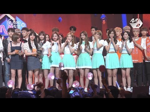 [MPD직캠] 트와이스 1위 앵콜 직캠 4K 'SIGNAL' (TWICE FanCam No.1 Encore) | @MCOUNTDOWN_2017.6.1