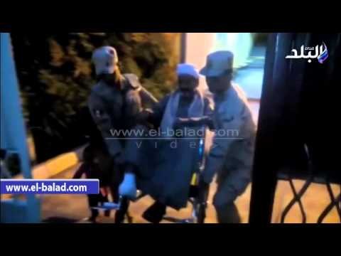 صدى البلد | رجال القوات المسلحة يحملون مسن للإدلاء بصوته في القناطر