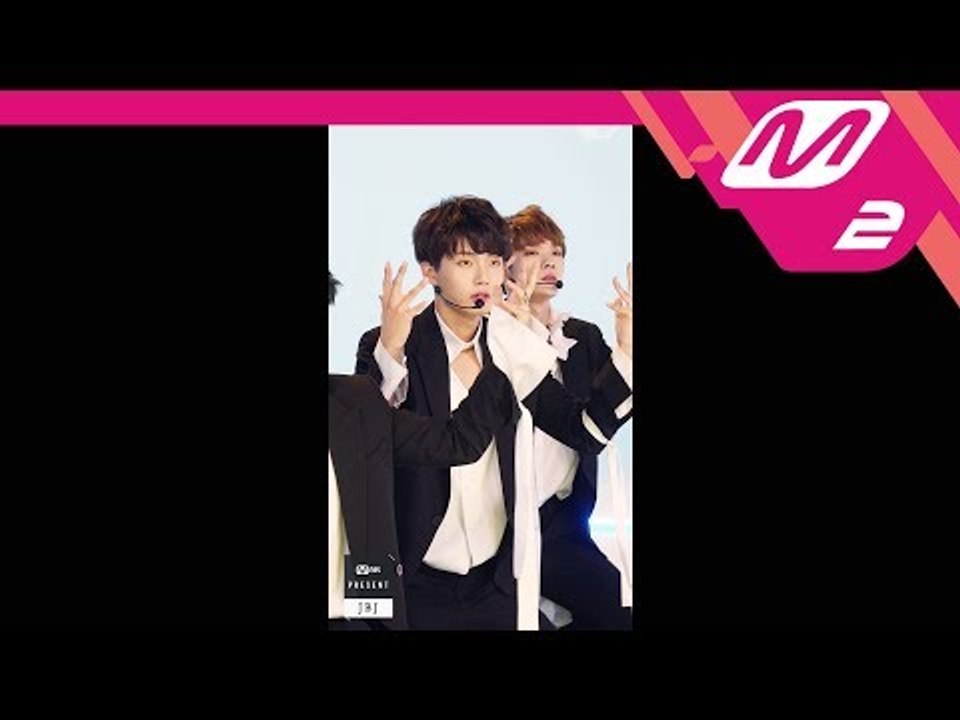 [MPD직캠] JBJ 김용국 직캠 'Fantasy' (JBJ JIN LONGGUO FanCam) | @MNET PRESENT_2017.10.18