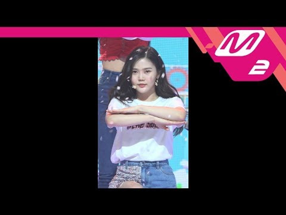 [MPD직캠] 오마이걸 효정 직캠 'Love O'clock' (OH MY GIRL HYOJUNG FanCam) | @MCOUNTDOWN_2018.2.22