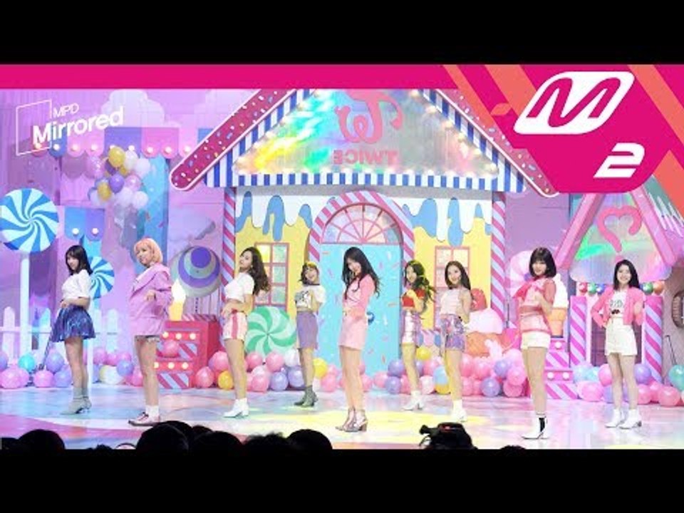 [Mirrored MPD직캠] 트와이스 거울모드 직캠 'What is Love?' (TWICE FanCam) | @MCOUNTDOWN_2018.4.12