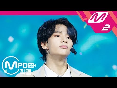 [MPD직캠] 스트레이 키즈 현진 직캠 '갑자기 분위기 싸해질 필요 없잖아요' (Stray Kids HYUN JIN FanCam) | @MCOUNTDOWN_2018.8.30
