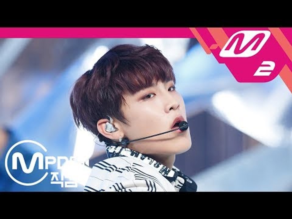 [MPD직캠] 워너원 박우진 직캠 '켜줘(Light)' (WANNA ONE PARK...